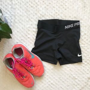 🆕Nike Women’s Pro Dri-Fit Shorts - Size XS